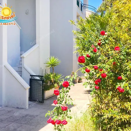 Holiday home Villetta Le Palme Baia Verde *